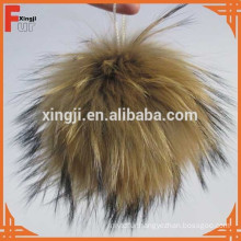 Top quality natural color raccoon fur balls for hat/keychain/shoe